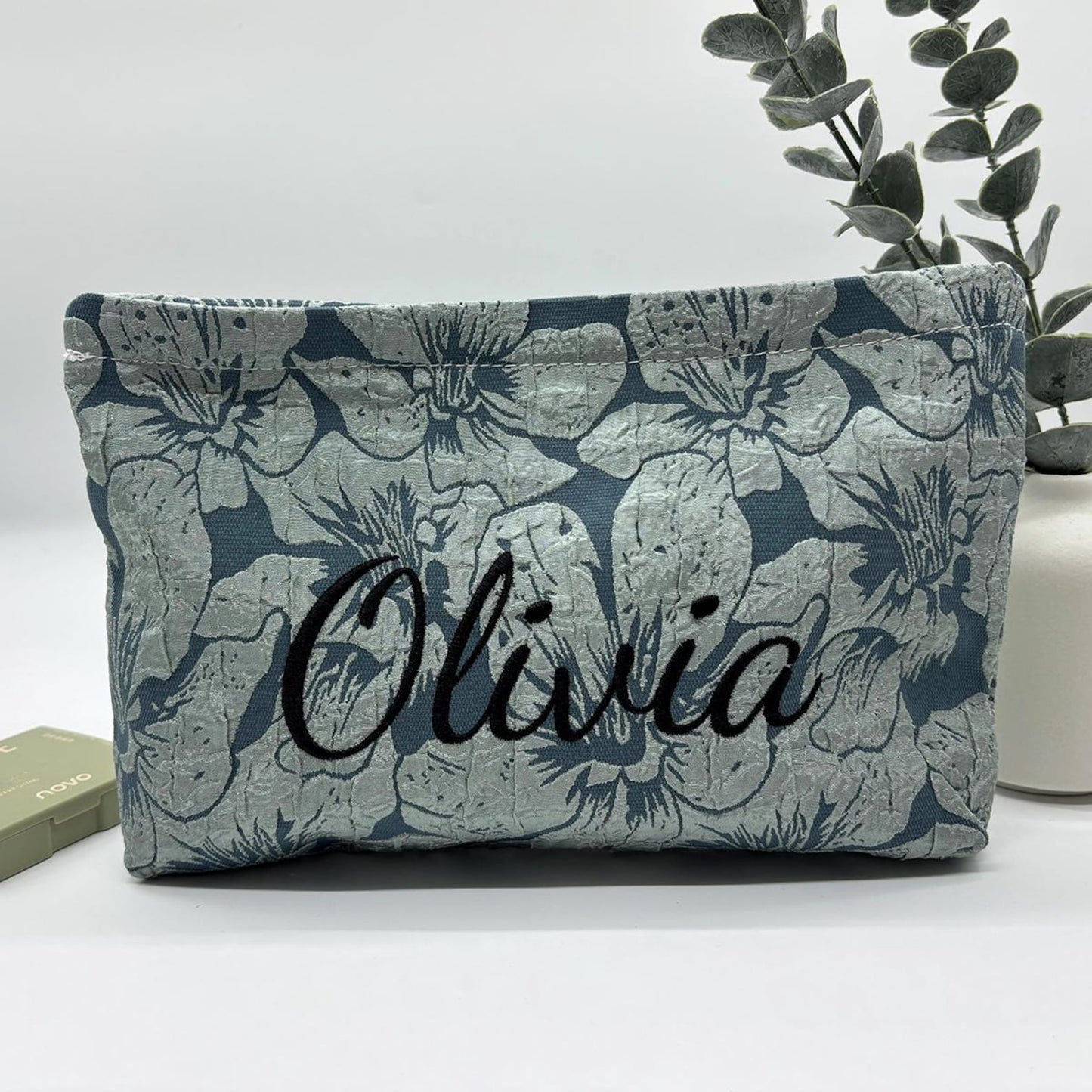 【オーダーメイド】刺繍名入れ・化粧ポーチ03手作り・大容量